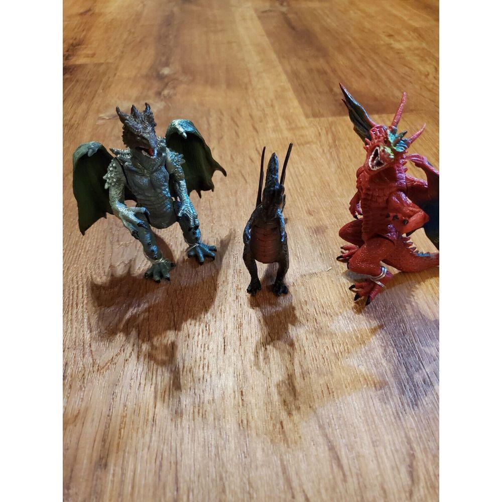 Lot of 3 Dragon‎ Toys Action Figures Red Gray Models GUC